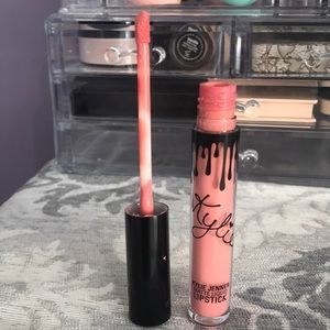 Kylie Cosmetics Matte Liquid Lipstick